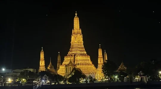 ラグジュアリーホワイト